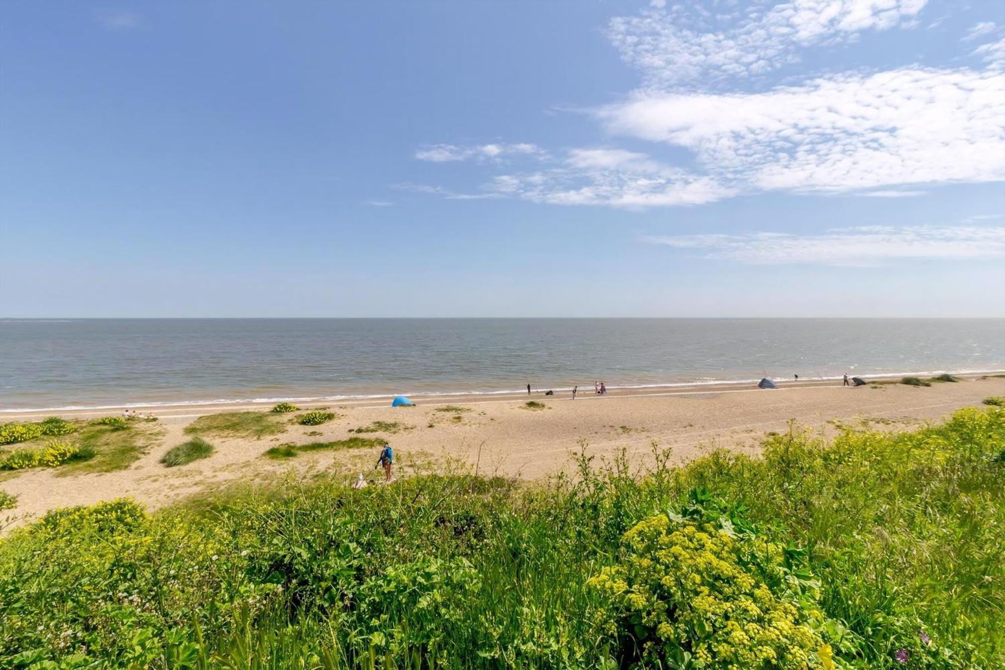 Beautiful 6 Berth Caravan, Nearby Beach In Suffolk Ref 68016Bs Lowestoft Exterior photo